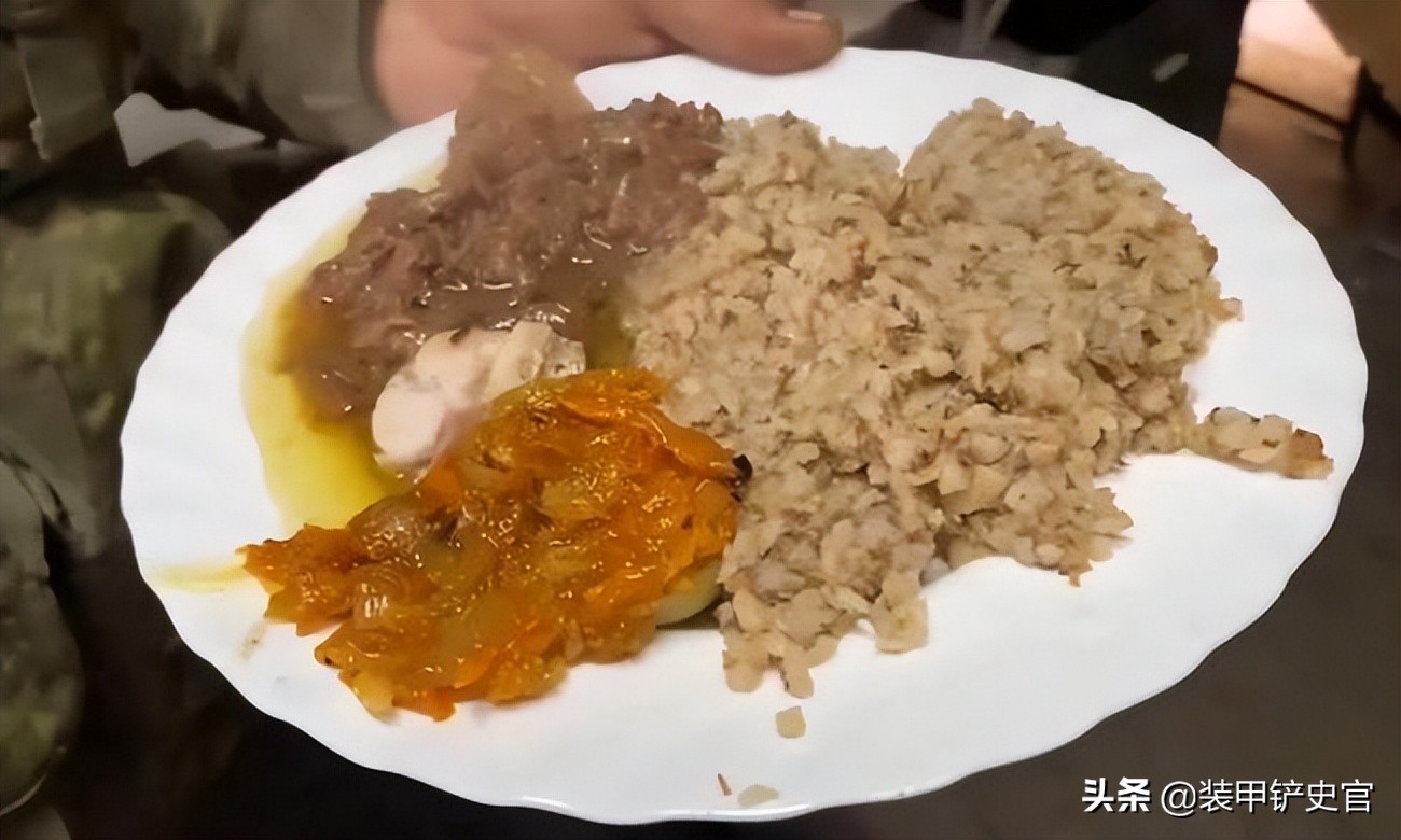 Remember black leba mixed with sawdust?Is the field food of the Russian army  still so hardcore? - iNEWS, image size:1300x780