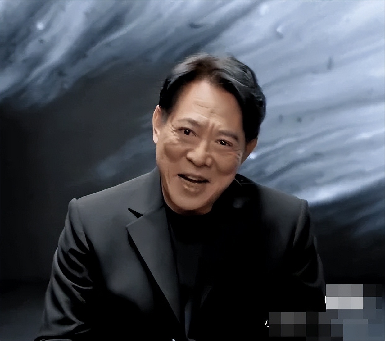 The 60-year-old Jet Li's recent photo shows a thin body and black lips ...