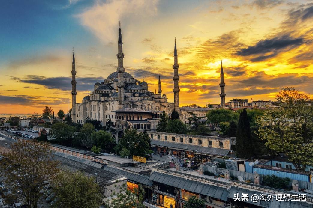 The impact of the exchange rate fluctuations of the Turkish currency