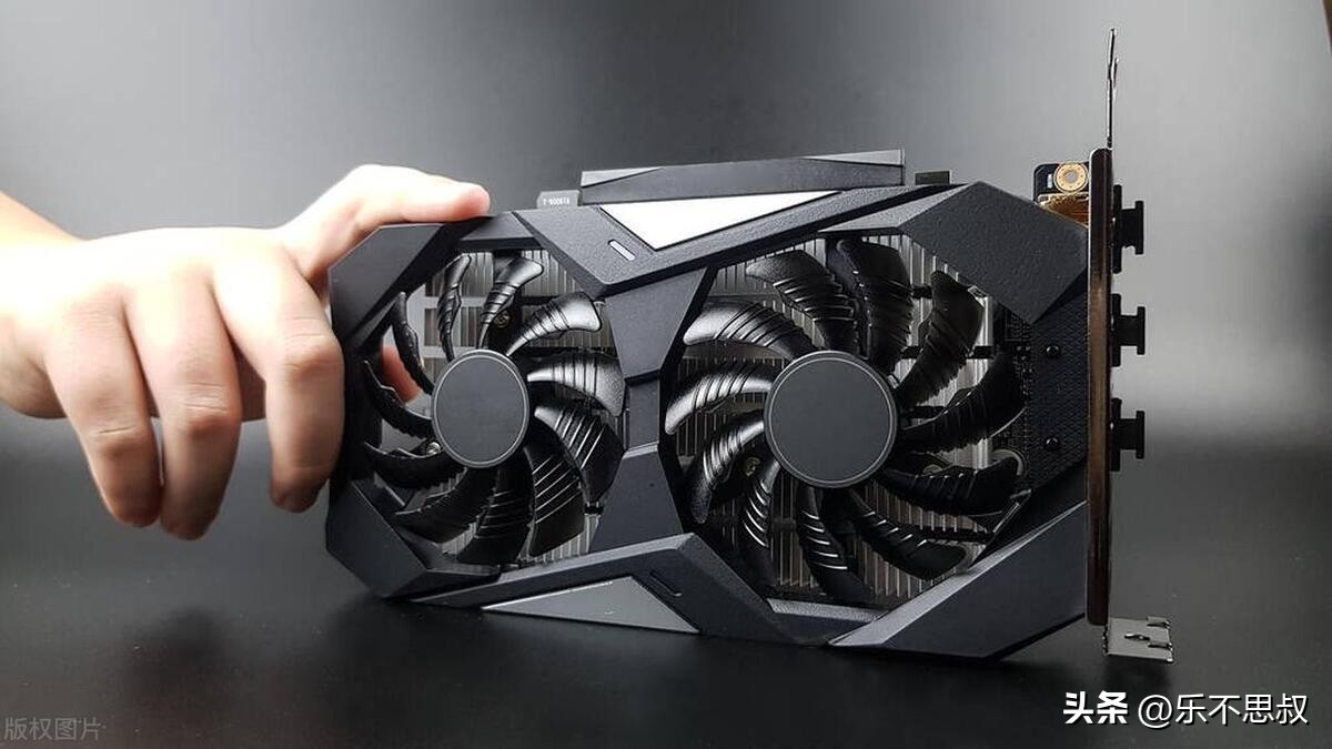 Which graphics card has a better cooling effect, dual fans or triple fans? iNEWS