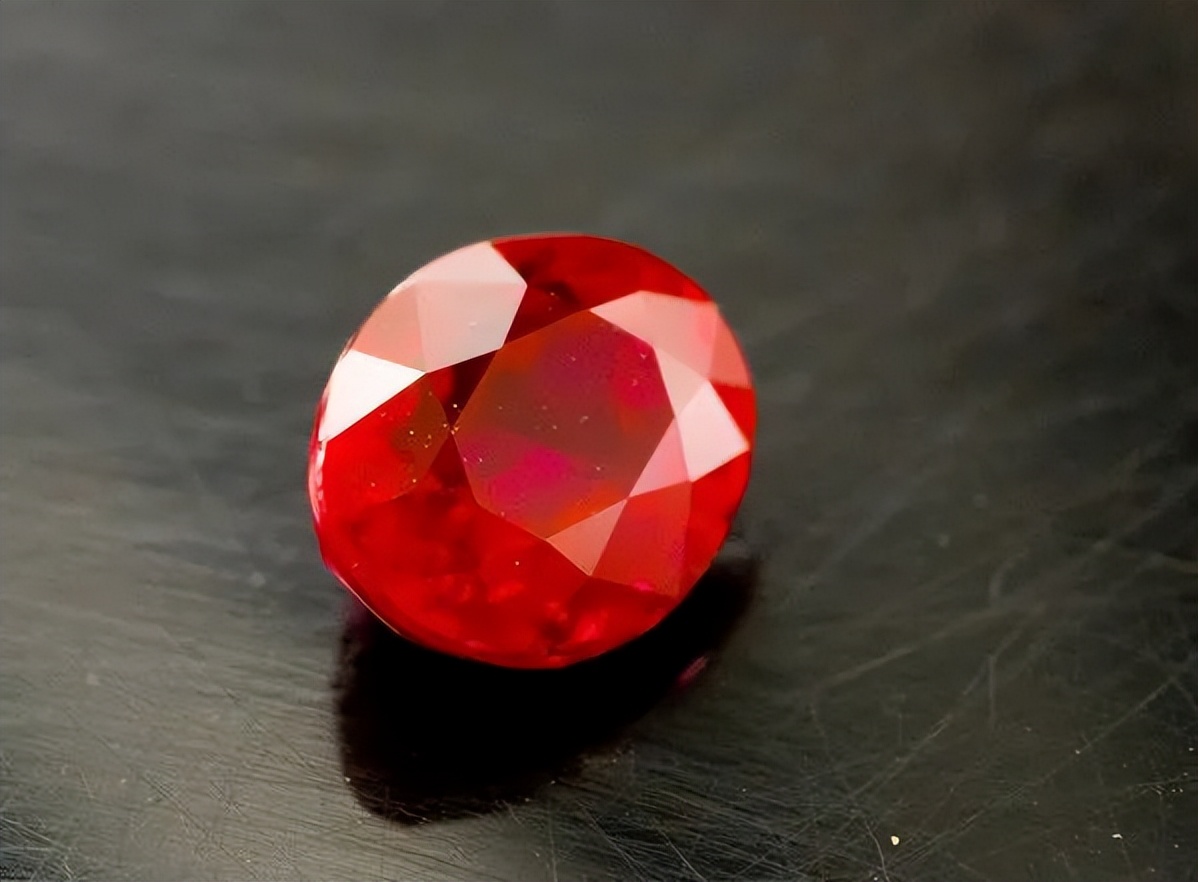 Ruby is enchanting beauty, igniting people's hope - iNEWS