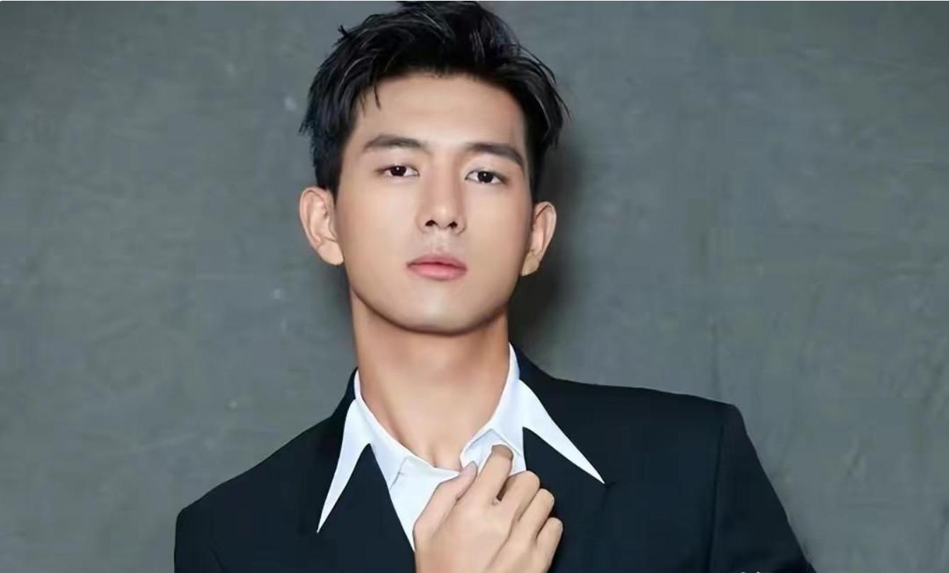 Li Xian's love affair is suspected to be exposed! The woman once