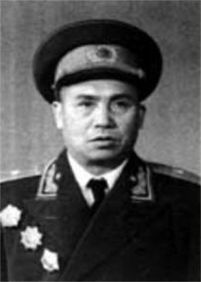 98年賀東升少將去世，為何妻子卻對子女坦白：你們並非爸爸親生 - 資訊咖
