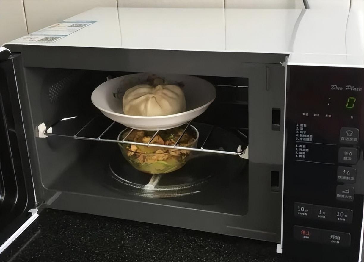 It is said that microwave ovens are not good for heating food, but why