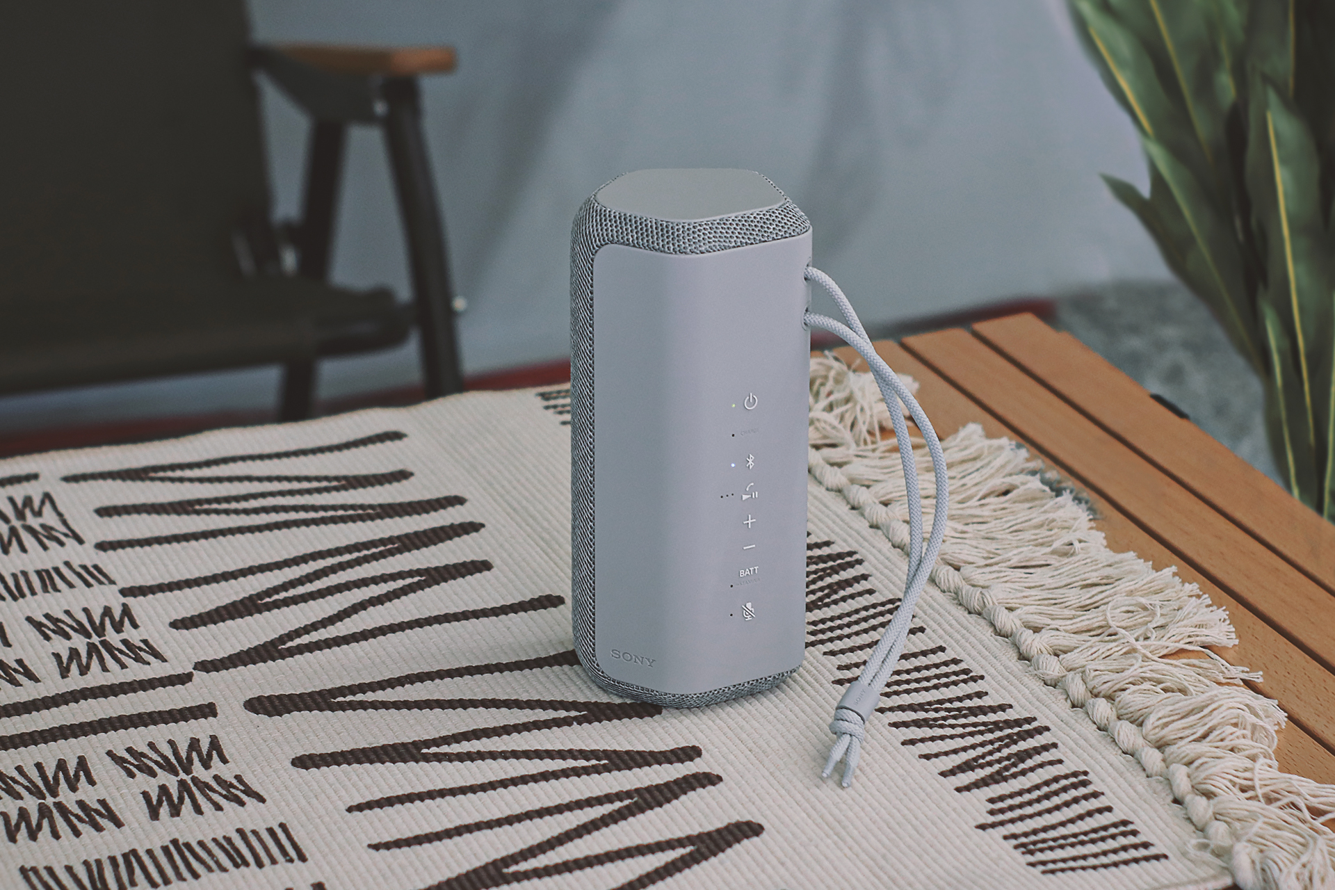 Can the threeproof speakers also have a wide sound field?Sony (SONY