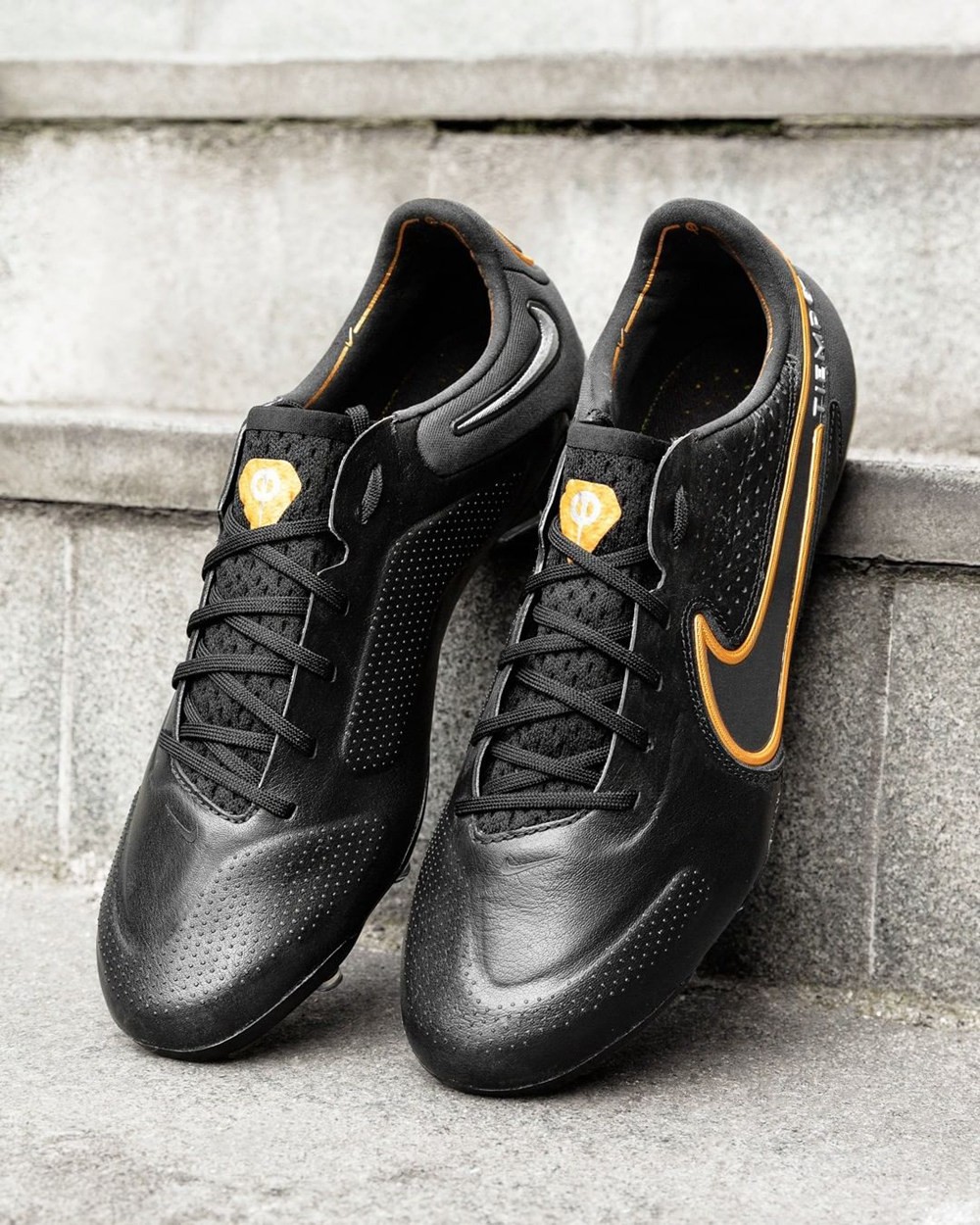 retro nike tiempo football boots