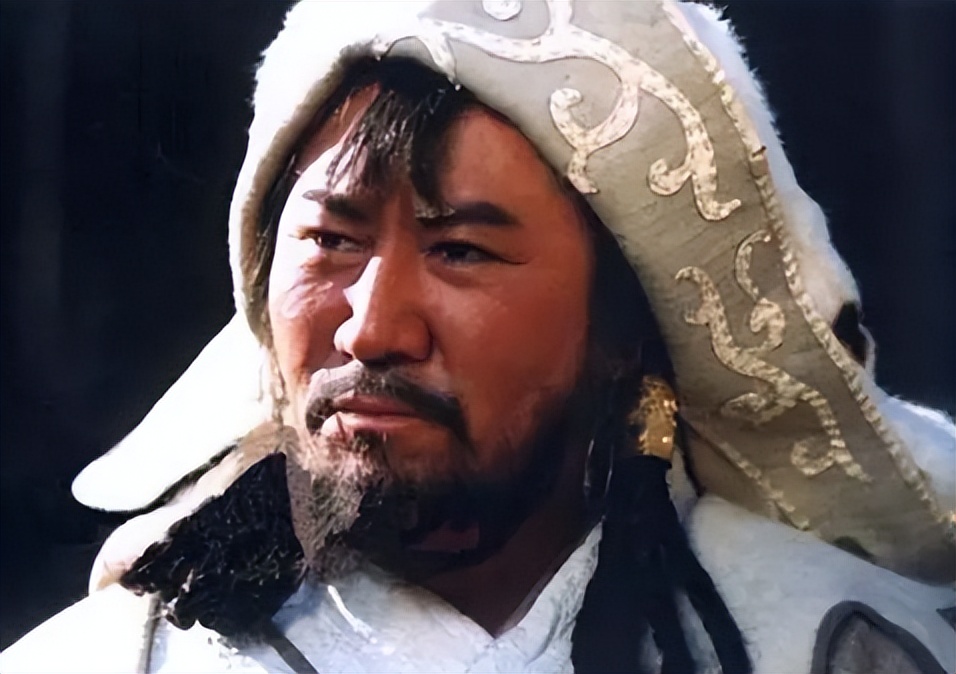 In 1949, a Mongolian slave came to the People's Liberation Army and ...