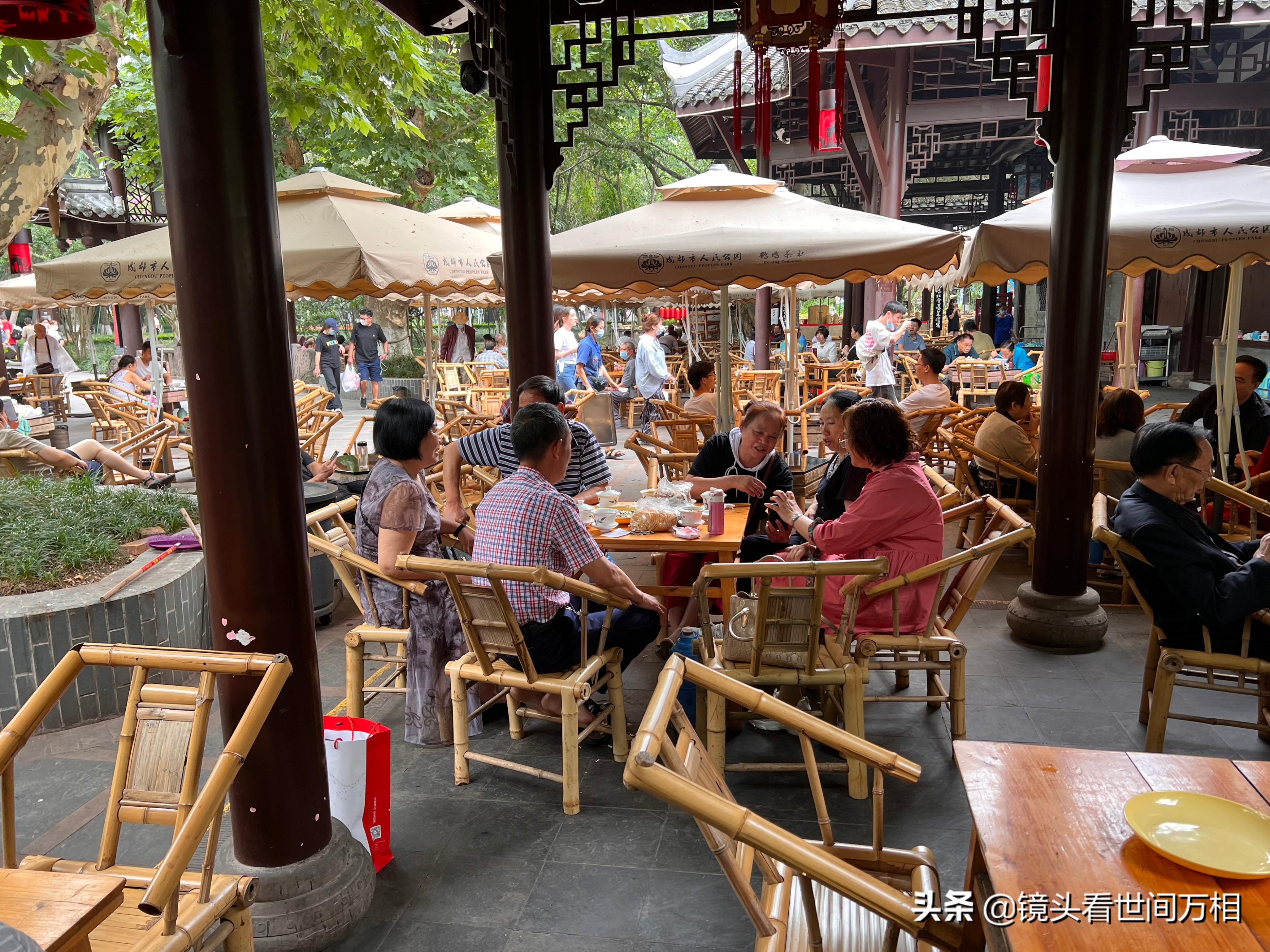 Entering Chengdu Heming Tea House to experience the slow life of ...