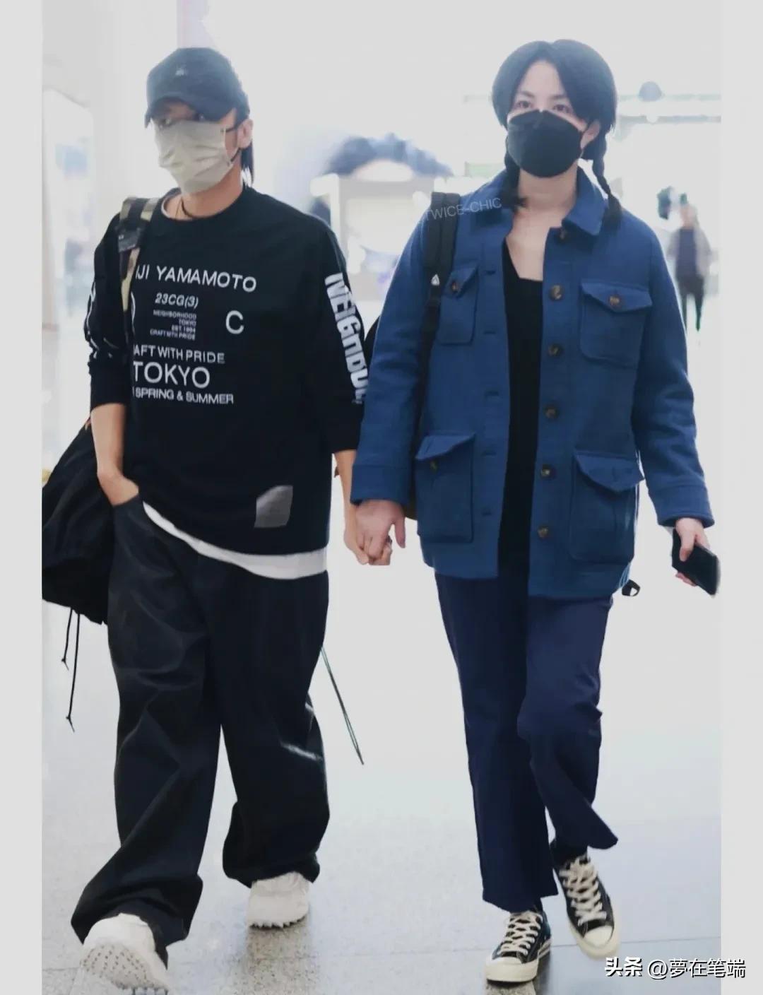 54岁王菲与43岁谢霆锋在机场大方牵手，两人2000年首次公开恋情_凤凰网视频_凤凰网