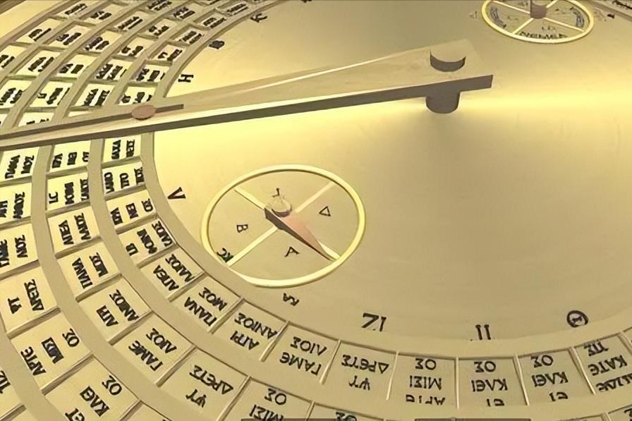 Ancient computer - Antikythera machine - iMedia