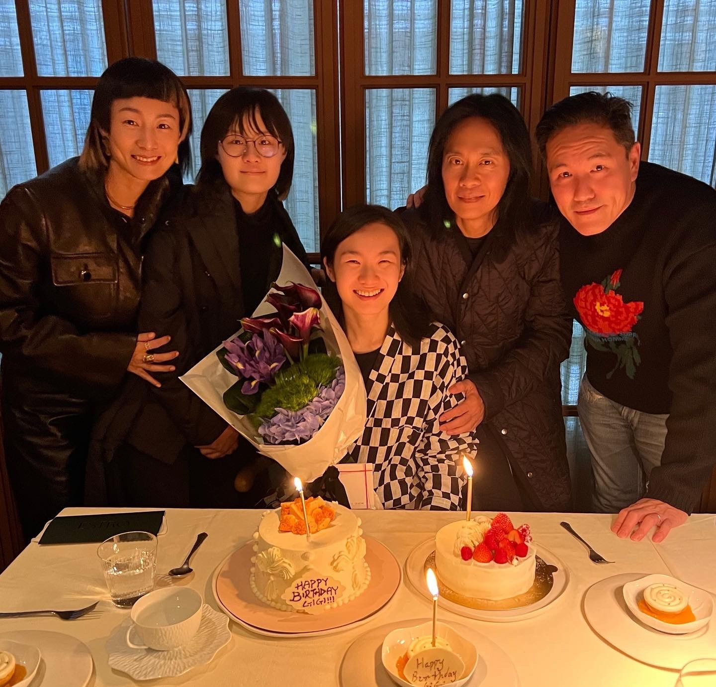 The grasshopper group Cai Yizhi celebrated her stepdaughter's birthday ...