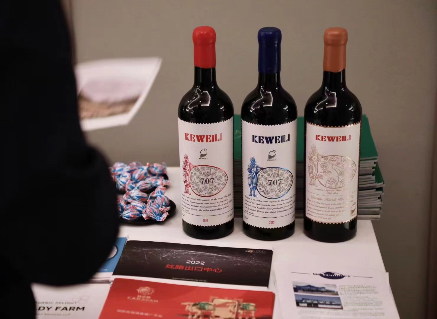 Kveli Red Wine Do all wines have to be stored horizontally