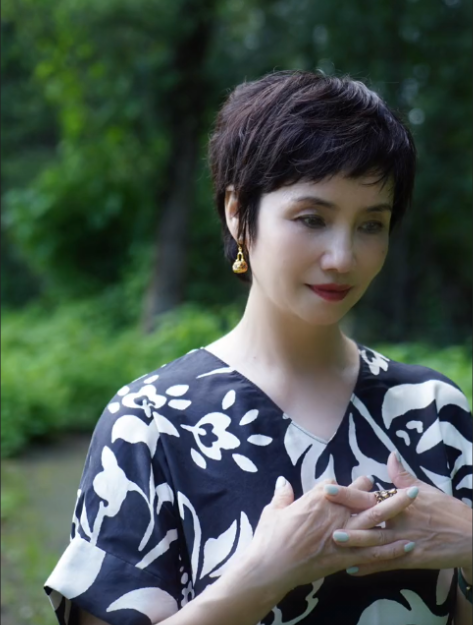 形容小主持人主持得好的句子