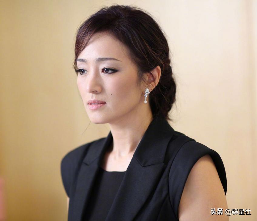 Gong Li and her ex-husband have been married for 14 years and ended up ...