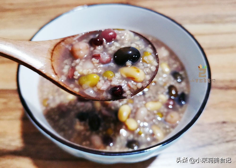 On the fifth day of the twelfth lunar month, "Five Beans Festival", the