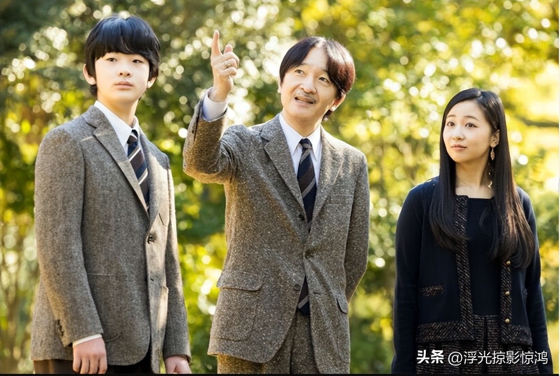 What is Concubine Ji afraid of? The royal family was asked to post