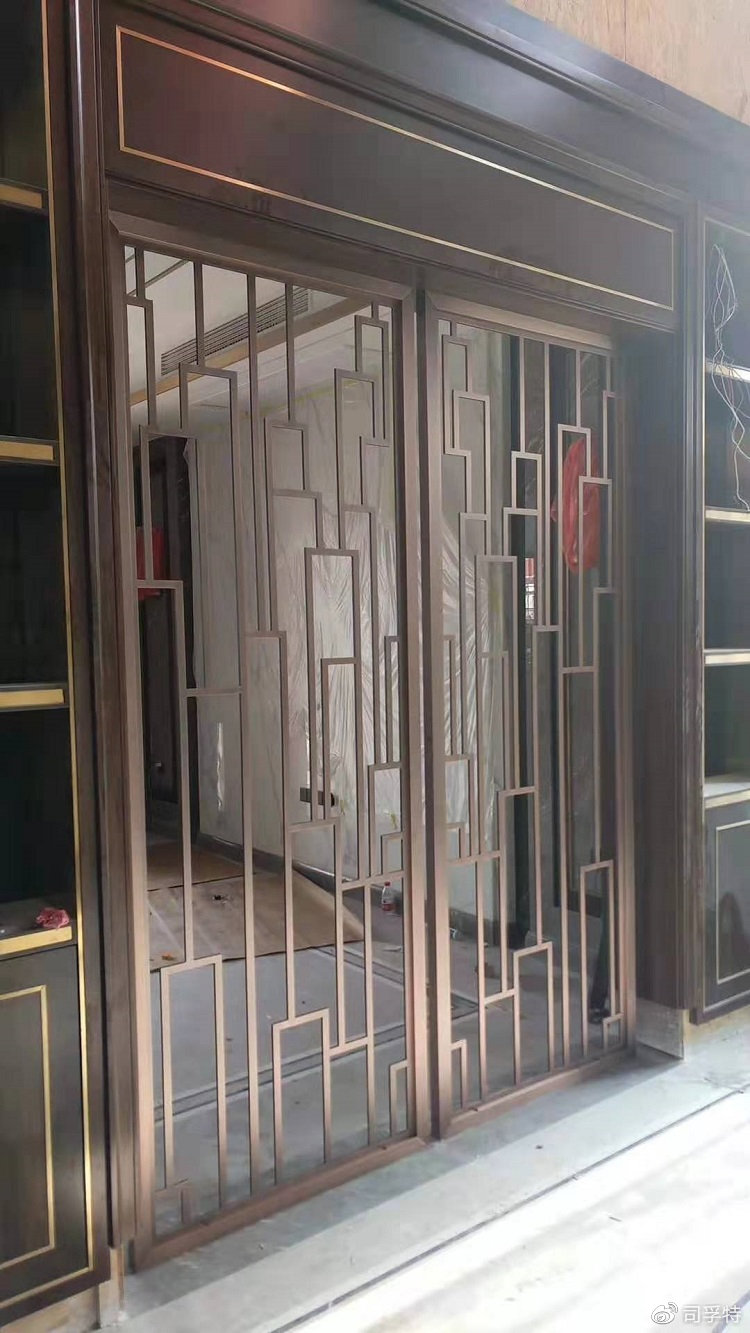 Metal screen - representative of high-end metal decoration - iNEWS