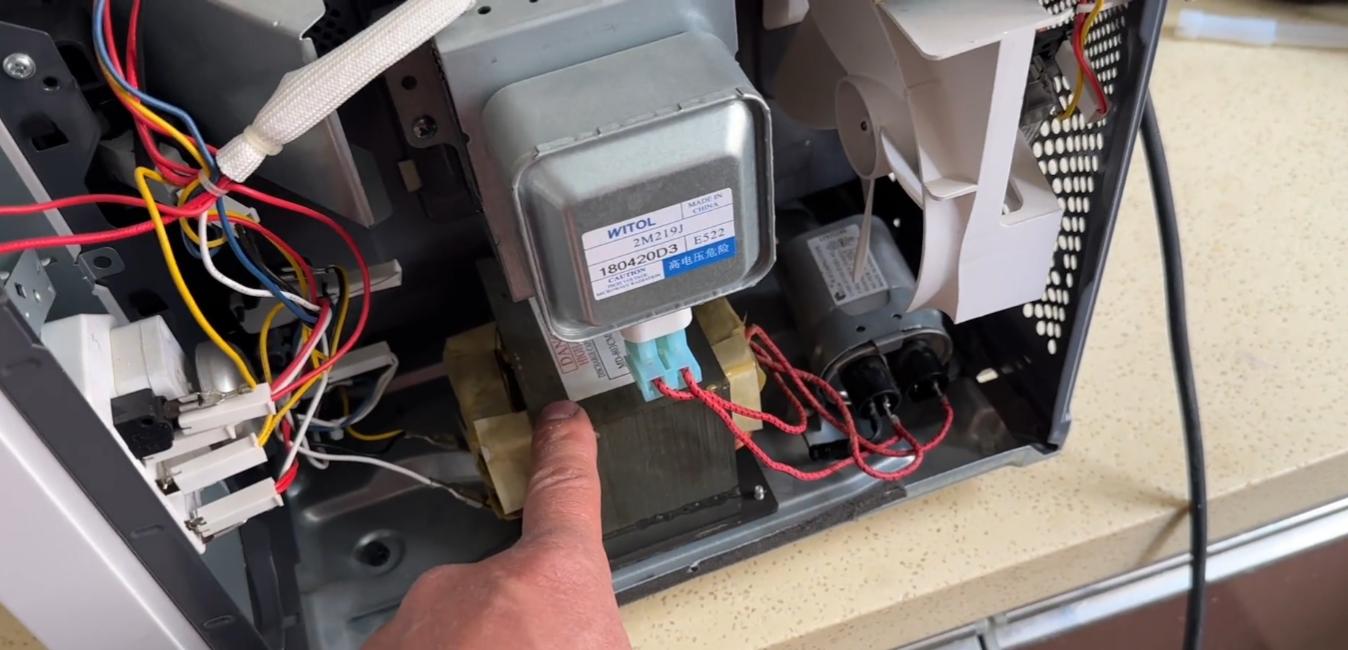 What if the microwave oven does not heat up? In fact, the reason is