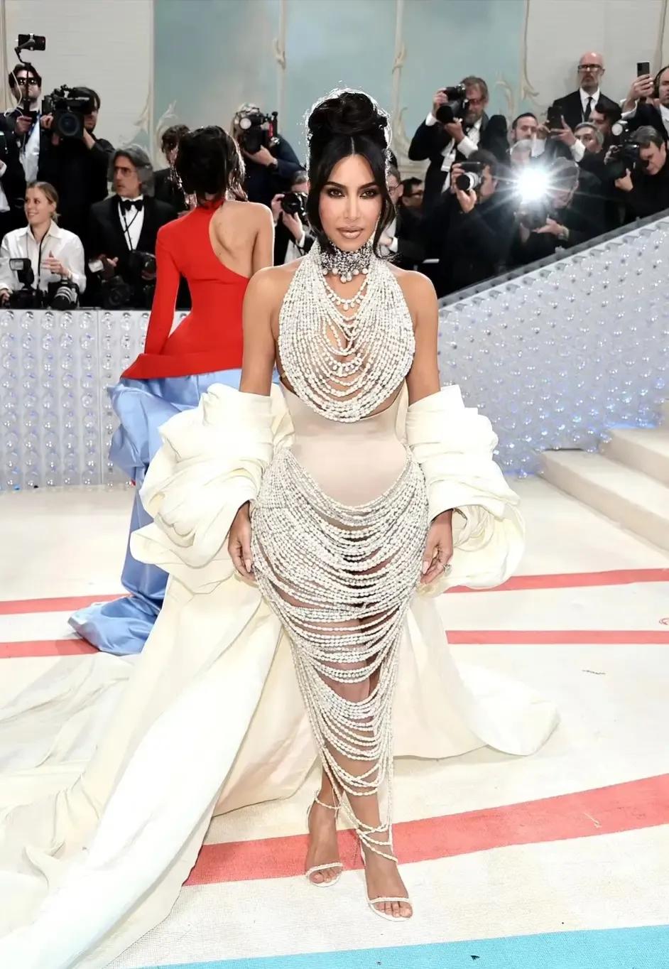 Variety Goddess Kim Kardashian - iNEWS