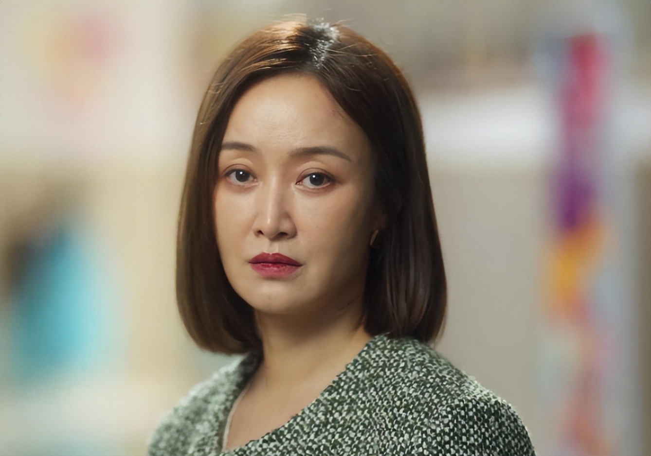 Do you envy the life of a wealthy wife in fine clothes and food?Cheng ...