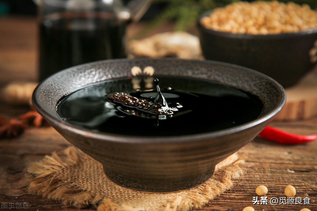 When buying soy sauce, should you choose light soy sauce, dark soy