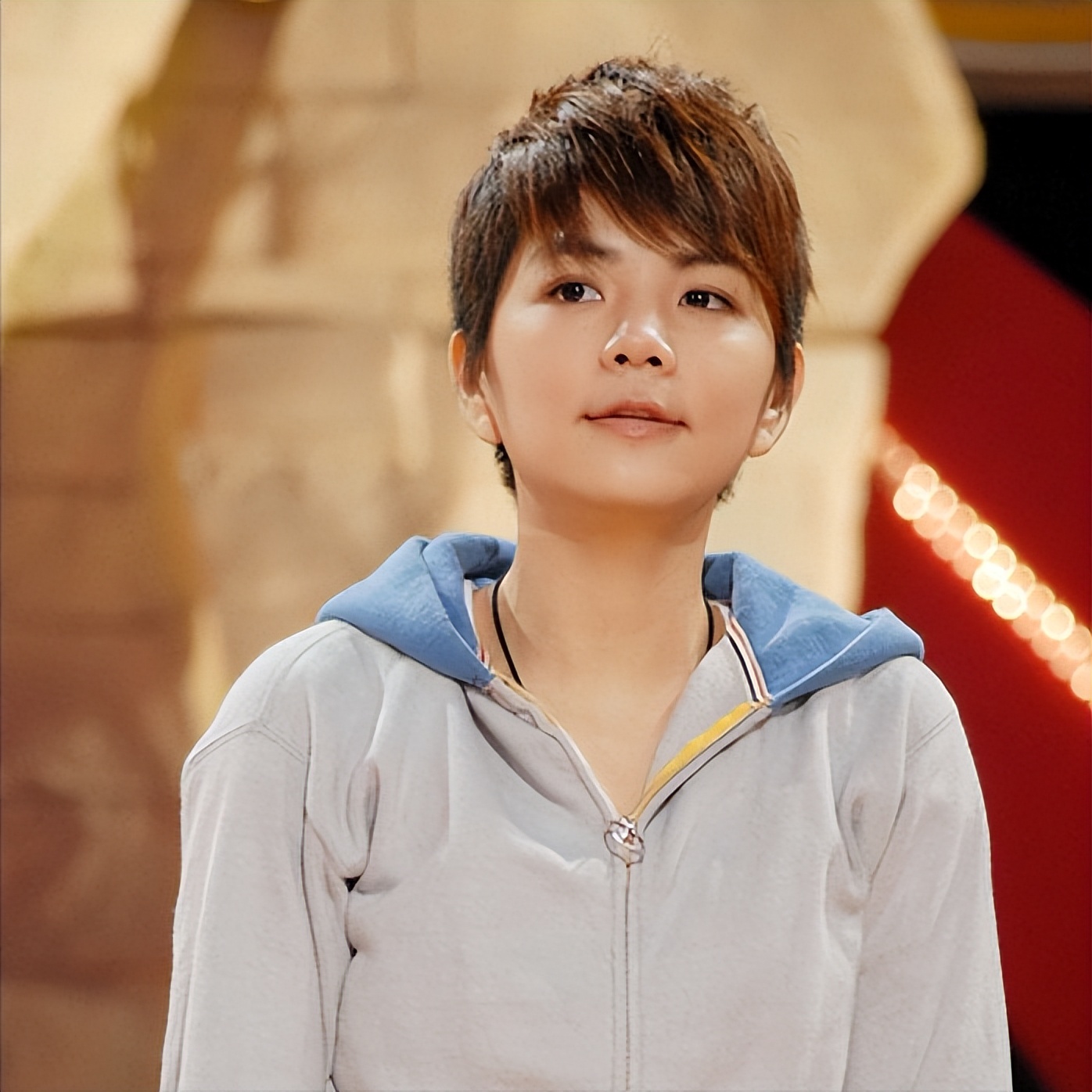 "Injection face" vs. natural face? Face down and stiff, dare not laugh