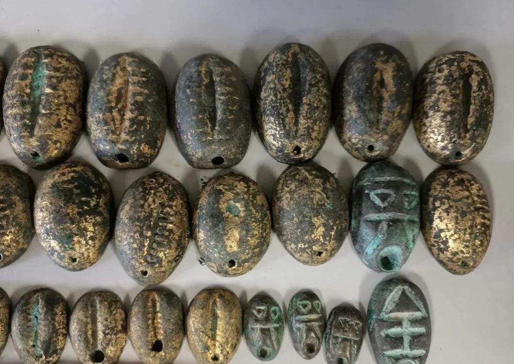 The ancients used shells as currency, why don't people go to the beach ...