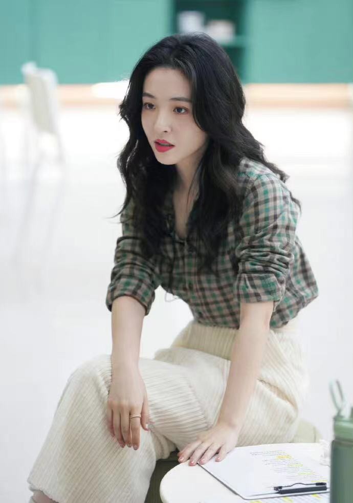 After a failed marriage, Wu Qian finally returned to the peak of her ...