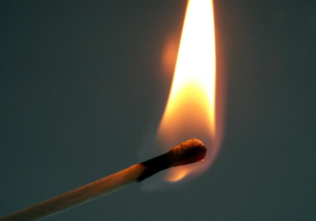 What exactly is fire? Is fire a solid, liquid or gas? - iMedia