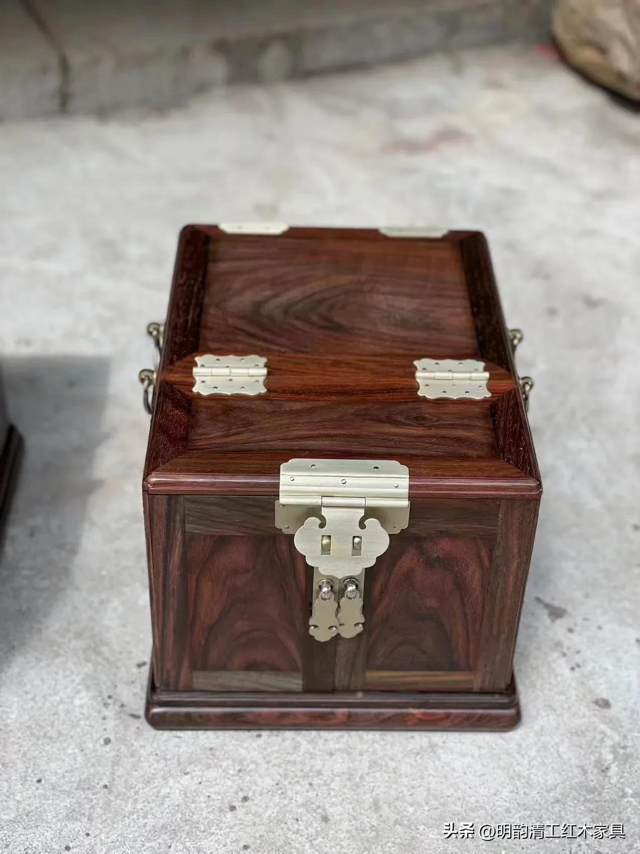 Cochin rosewood jewelry box, if you love her, let her jewelry have a