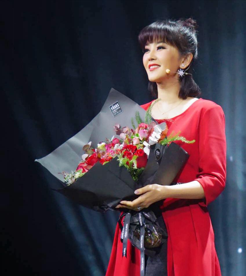 Fang Qiong married the deputy station director who was 8 years older ...