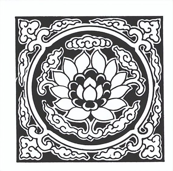 The small lotus played such a big role in the ceramic decoration of the