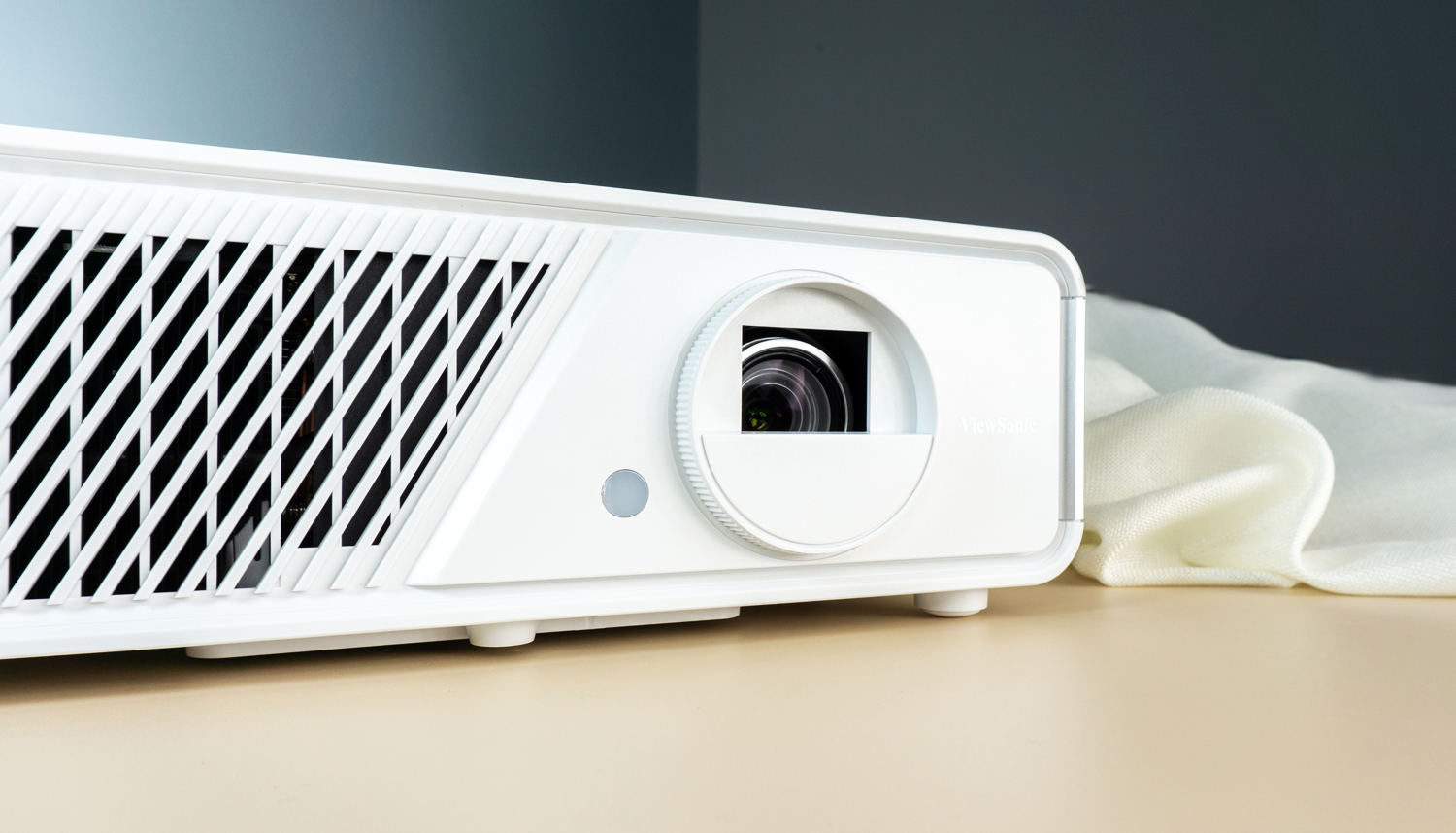 With 120Hz high brush, 0.65 chip and low-latency input: ViewSonic Q20 projector detailed review
