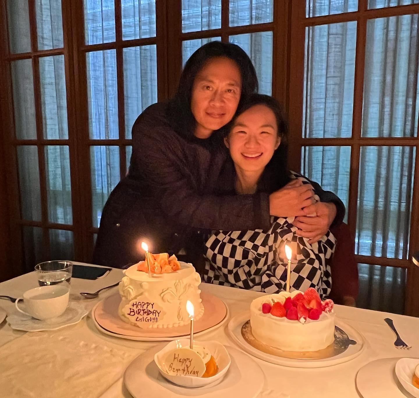 The grasshopper group Cai Yizhi celebrated her stepdaughter's birthday ...