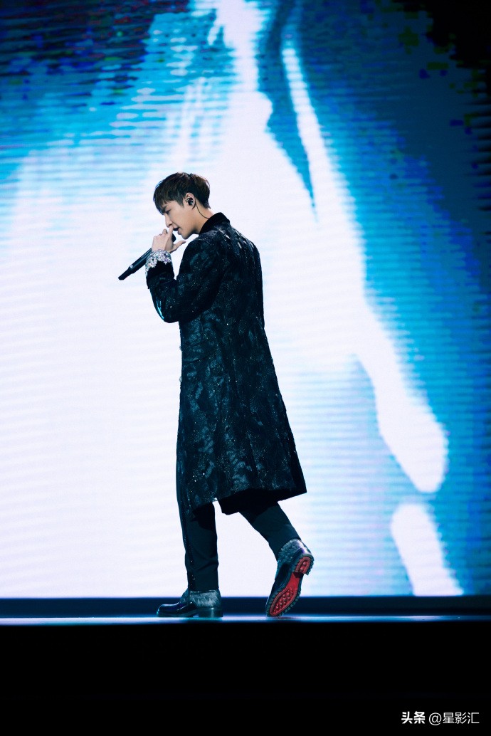 Zhang Yixing's DNA Music Alliance stage debut won the Annual Powerful