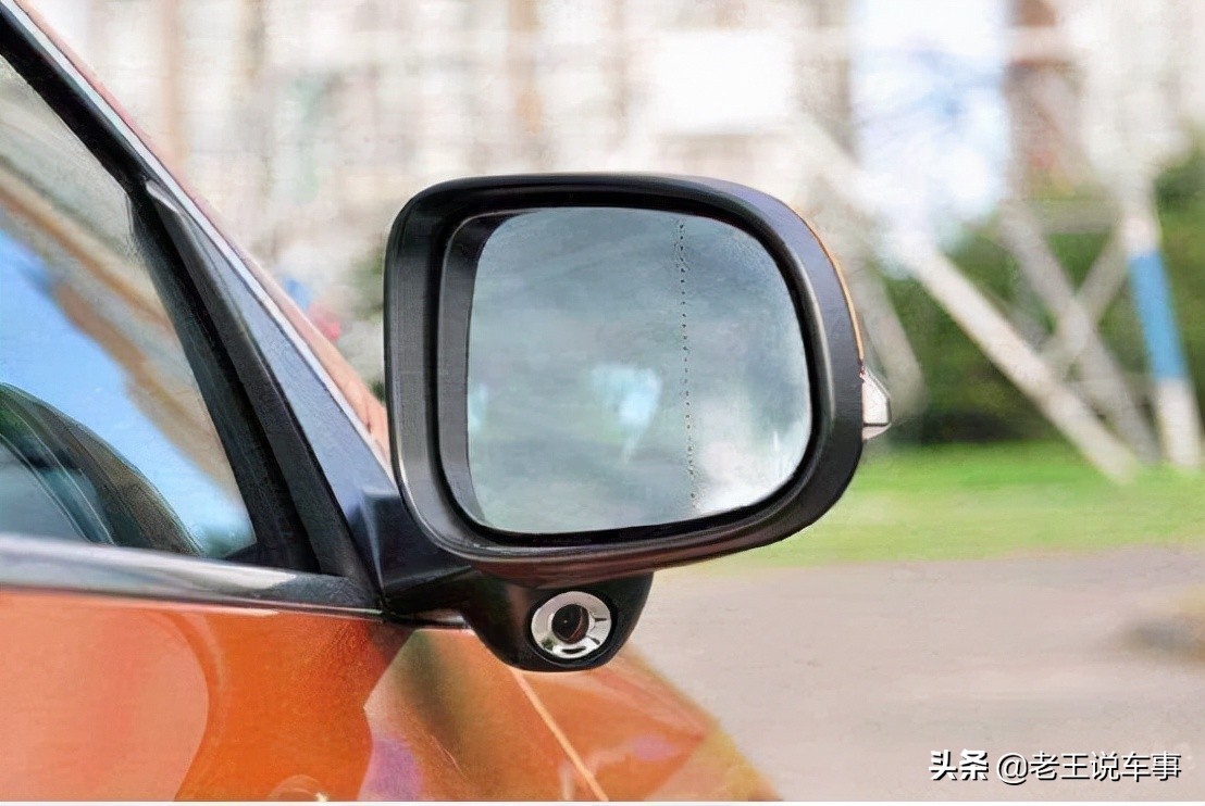 why-do-many-cars-have-a-dotted-line-on-the-rearview-mirror-what-is-the-purpose-it-s-not-too-late