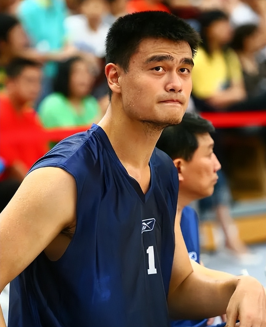 Yao Ming's body arouses concern, his whole body is shaking when he ...