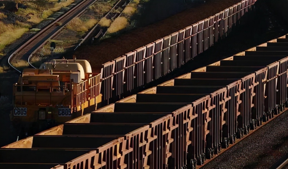 Have you ever seen a 240-knot train?How to transport 24,000 tons of ...