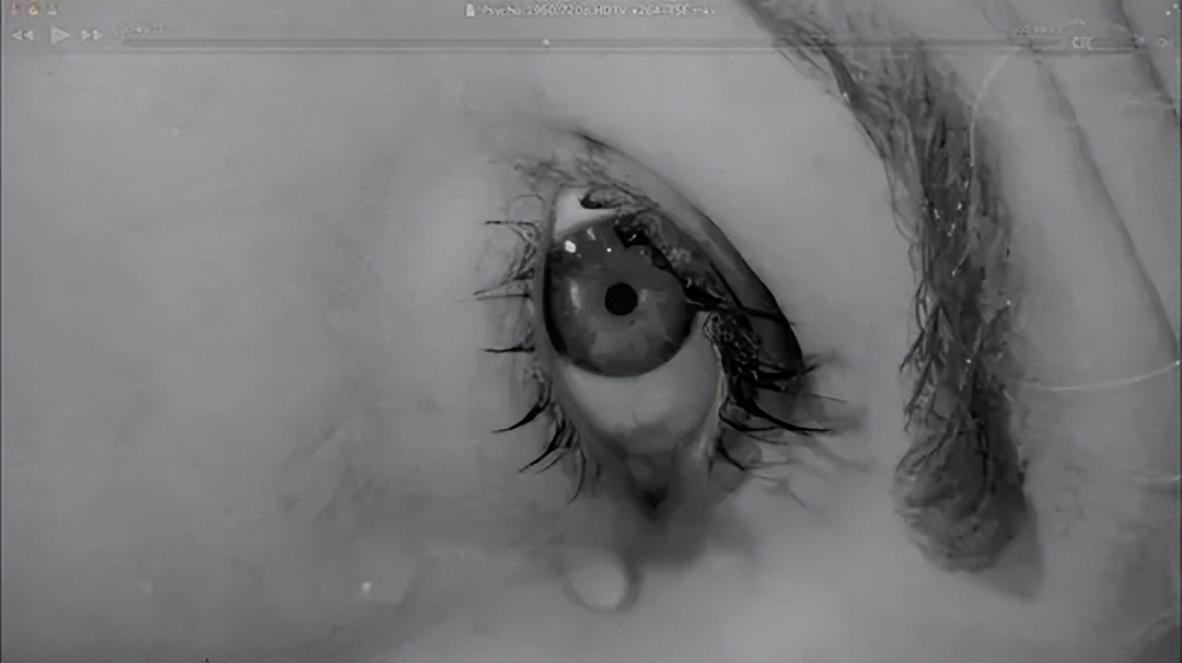 In "Psycho", how did Hitchcock use narrative techniques and background