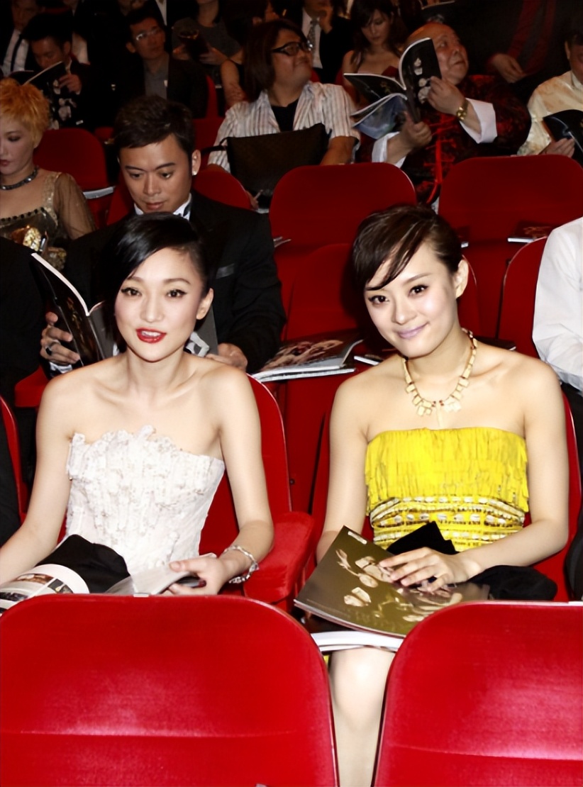 Zhou Xun and Sun Li wore the same tube top skirt, and finally saw the ...