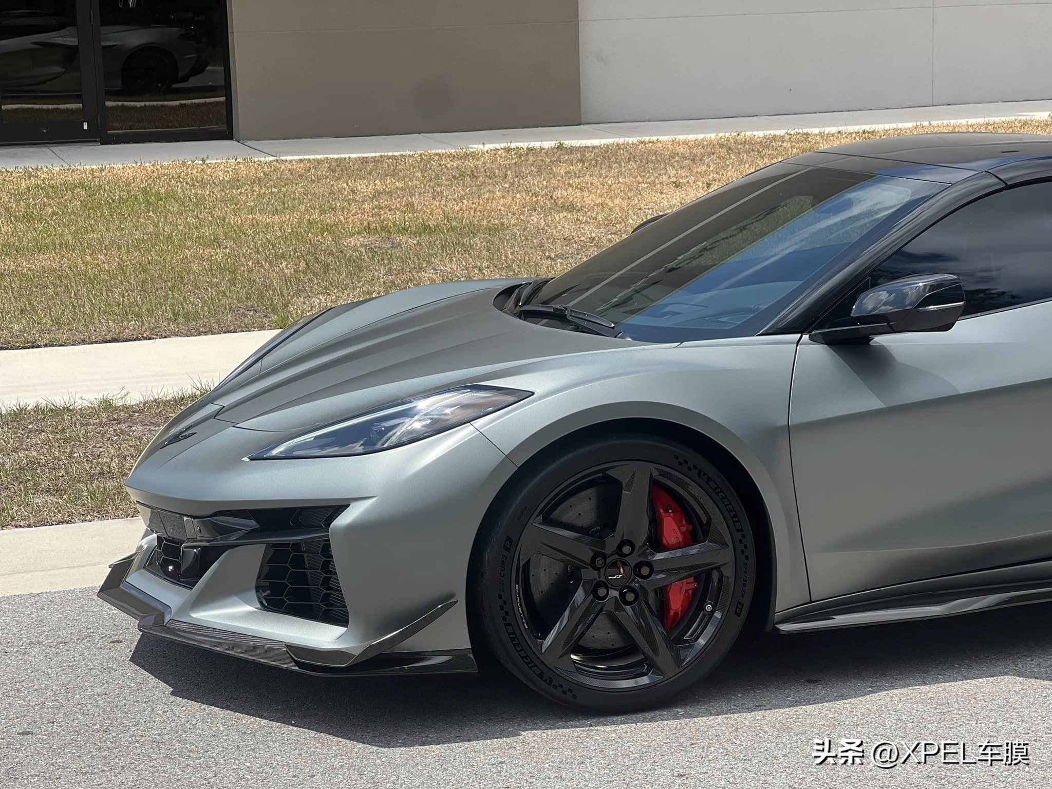 Chevrolet Corvette C8 Z06, sports car goes better with matte textured