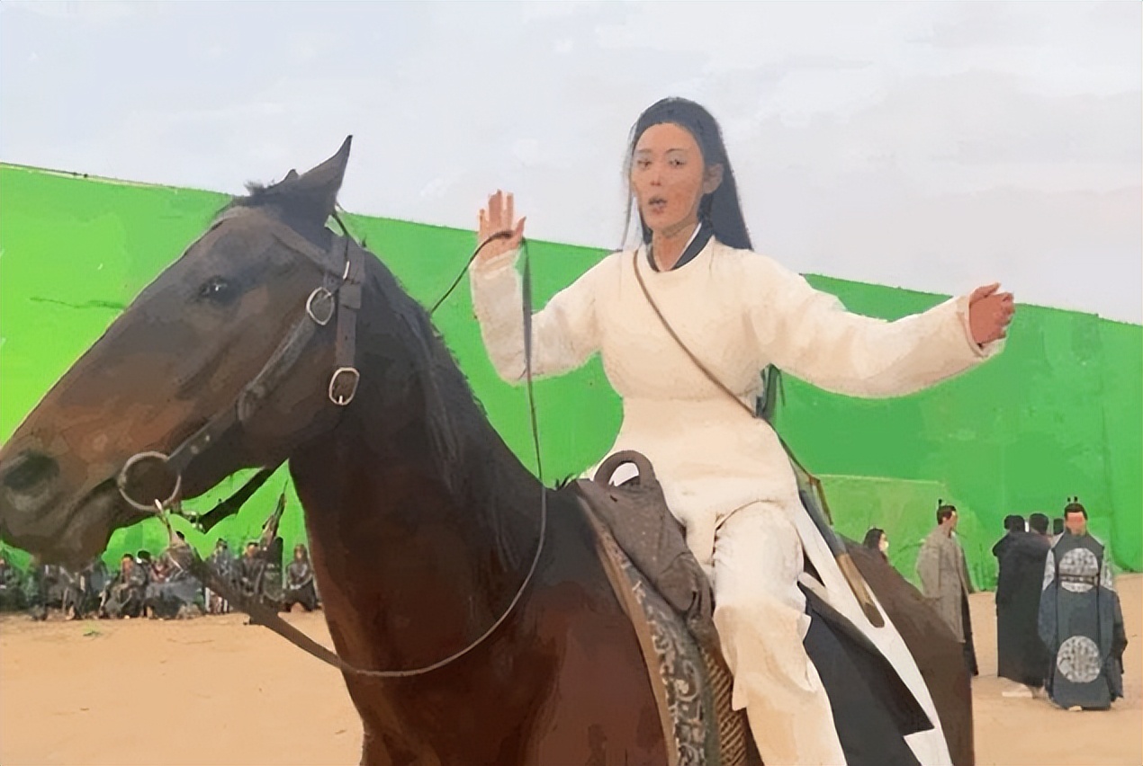 After Song Zuer's horse riding became popular, Li Yitong's riding