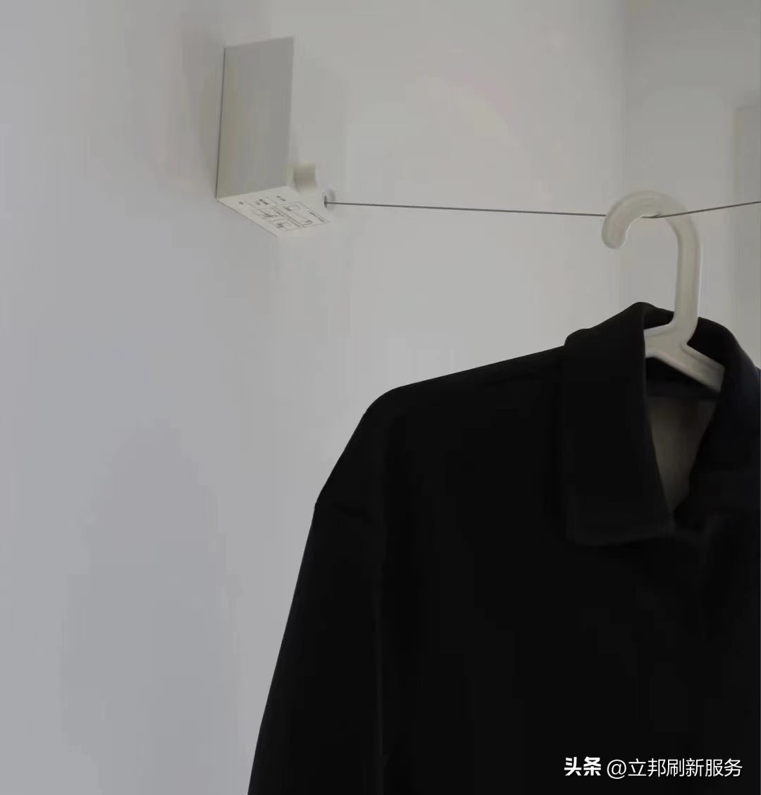 Is the small balcony not enough space to dry clothes?These methods