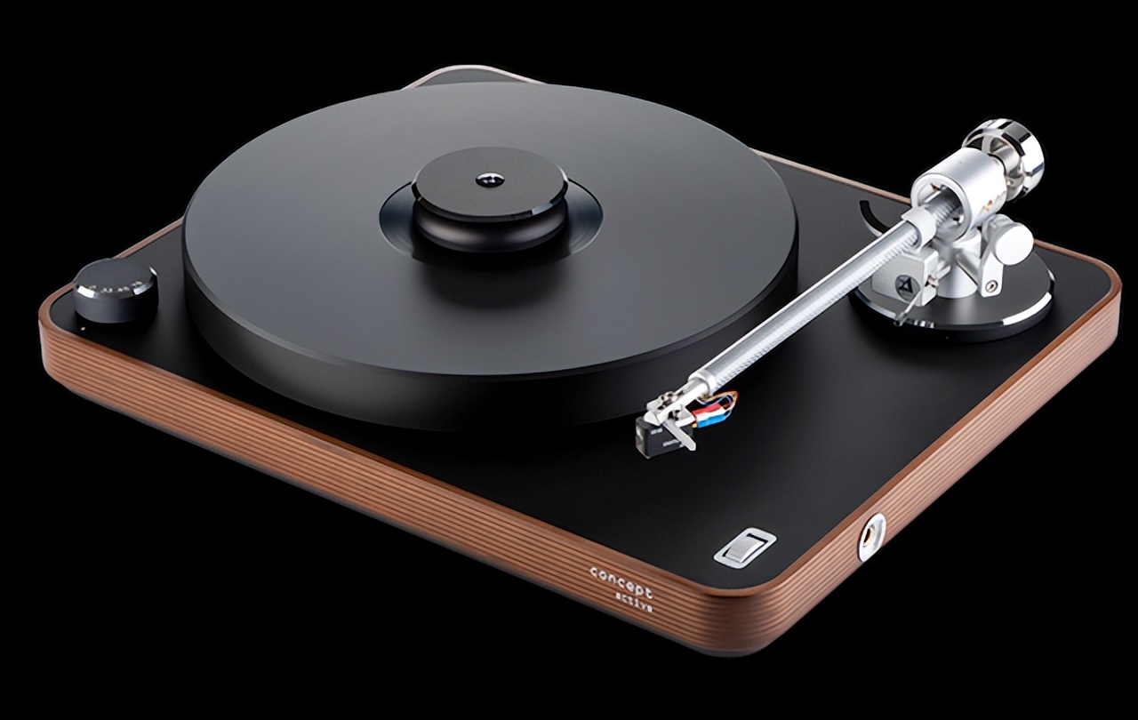 2023 Highend Audio Equipment List Vinyl Players and VCRs (3) iMedia