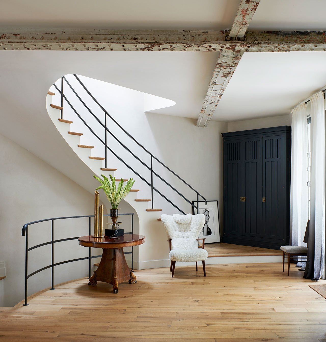 Charles Zana renovates 18th-century townhouse in Paris with eclectic ...