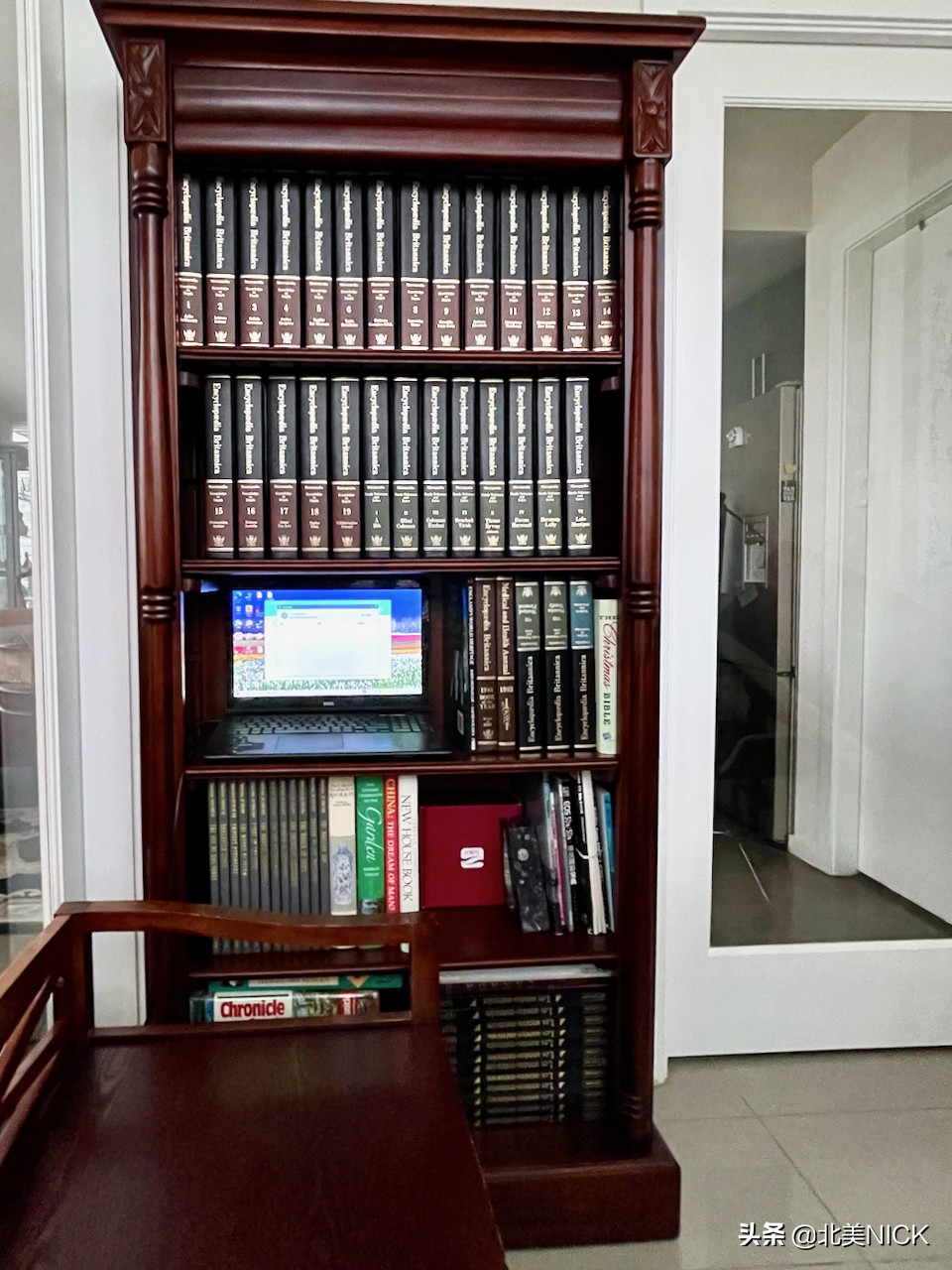 Unboxing a stunning set of Encyclopedia Britannica iNEWS