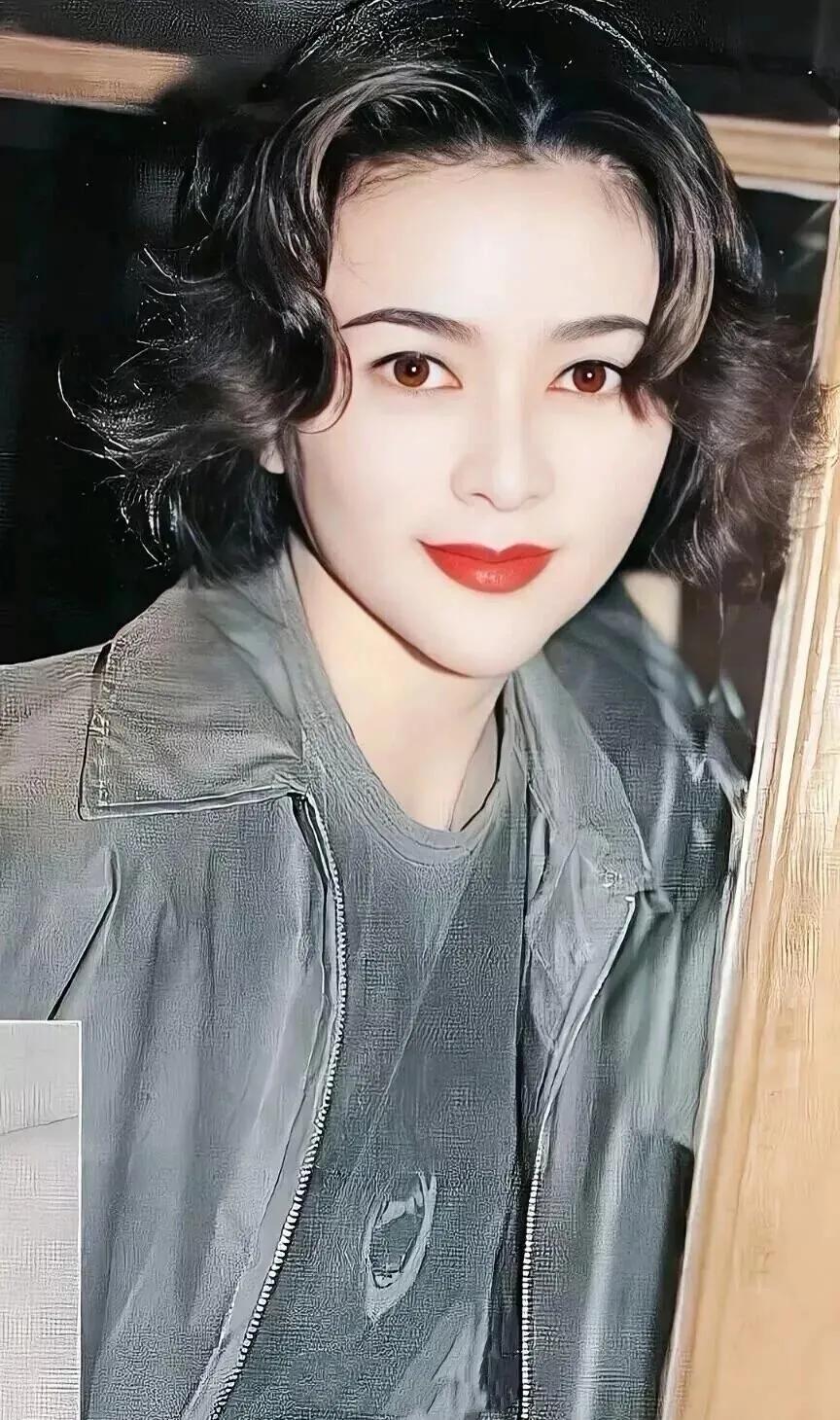 Beautiful Rasolin Kwan Hong Kong Beauty ~ Rosamund Kwan - iMedia