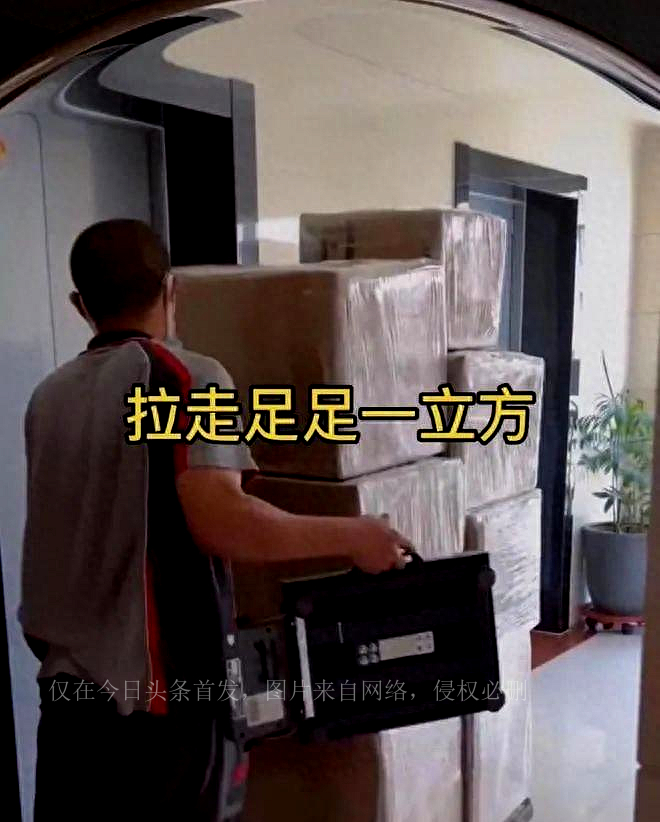 8 veteran celebrities who moved abroad in their later years, lived in