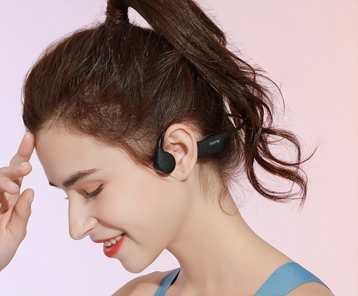 Does frequent use of headphones affect your hearing?Which earphones are
