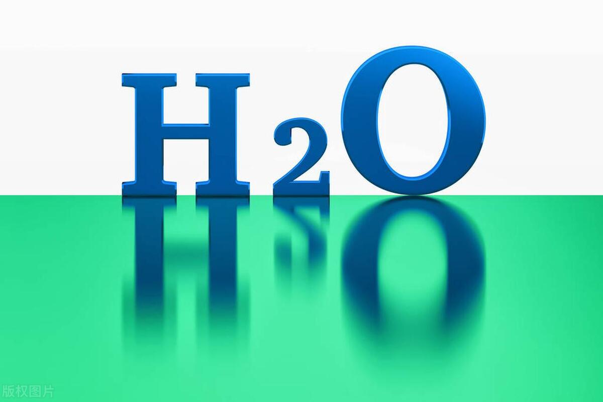 Why does water shrink with heat and expand with cold? What kind of